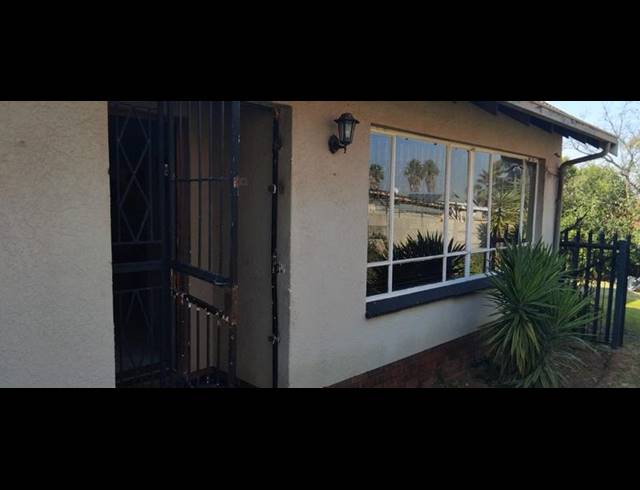 3 BEDROOM HOUSE FOR SALE IN LINDHAVEN